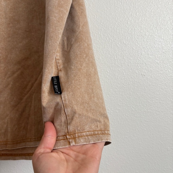 NEW Men’s Little Bipsy Tan Acid Wash Pocket Tank Top Size Small 100% Cotton - Picture 3 of 8